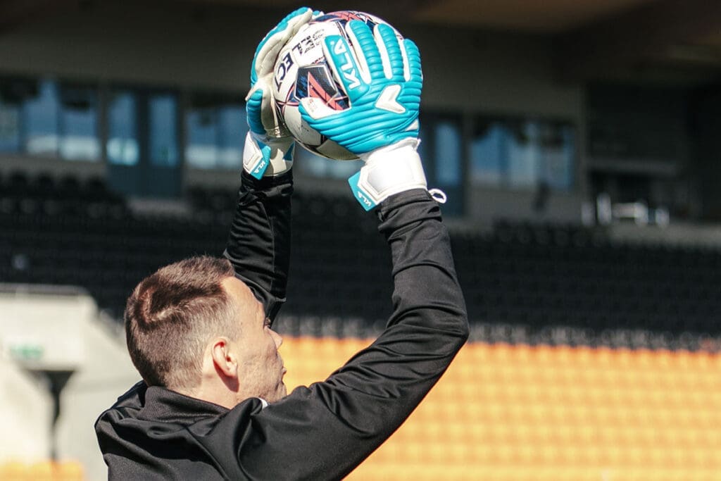 Anton Fagerström i KLA® NC Quartz Grey