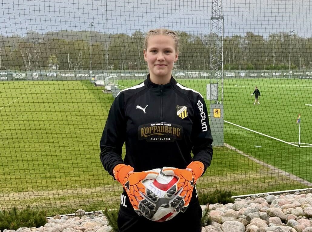 Hanna Karlsson i ett par KLA® NC Heritage.