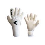 Bild på ett par KLA® NC SBR White Giga.